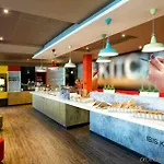 Ibis Hotel 3*