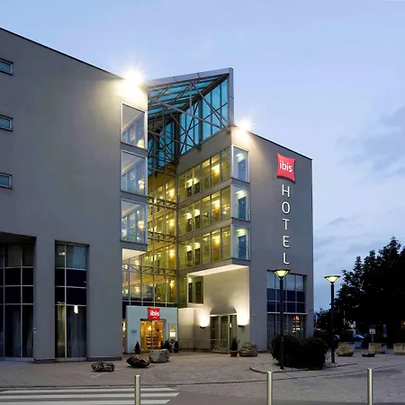 Ibis 3*