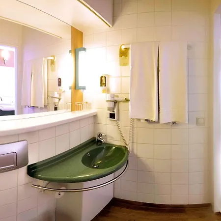 Ibis Szálloda 3*