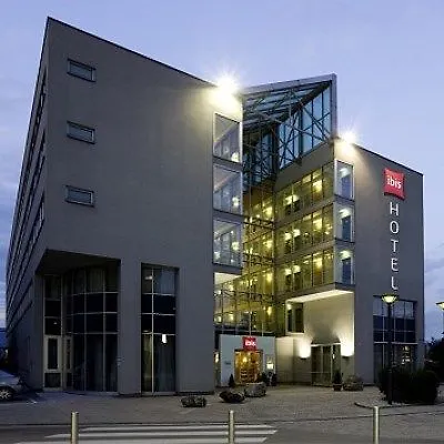 Ibis Szálloda