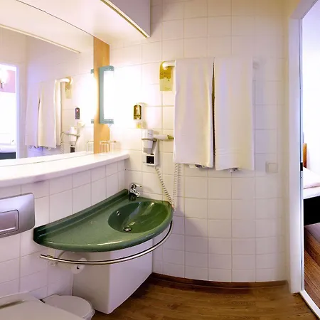 Ibis Szálloda